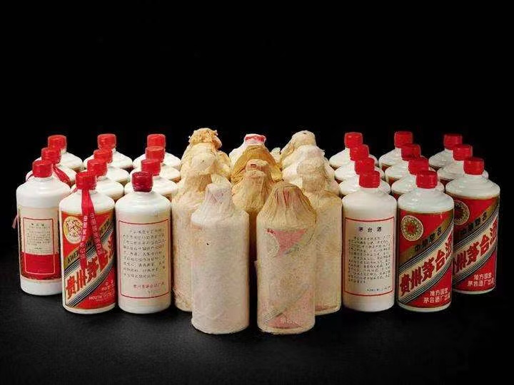 封开日照岚山回收酒价格哪里回收(附近上门回收茅台酒）?